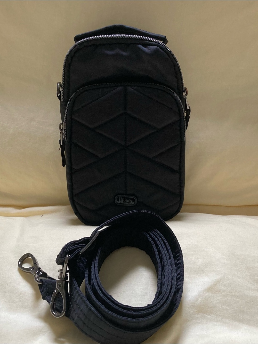 Lug skeeter black quilted crossbody bag
